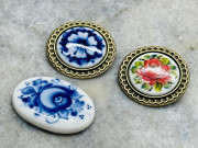 Украшения гжельских мастеров с удовольствием  носят  модницы